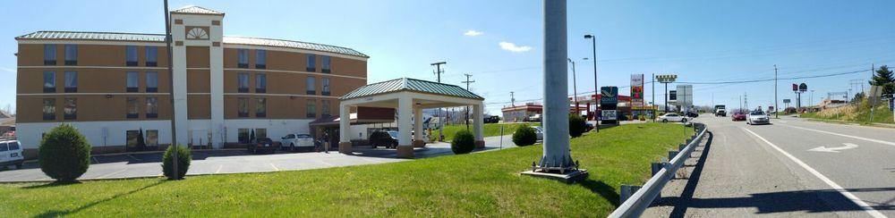 Spark By Hilton Wytheville East Main Street Bagian luar foto