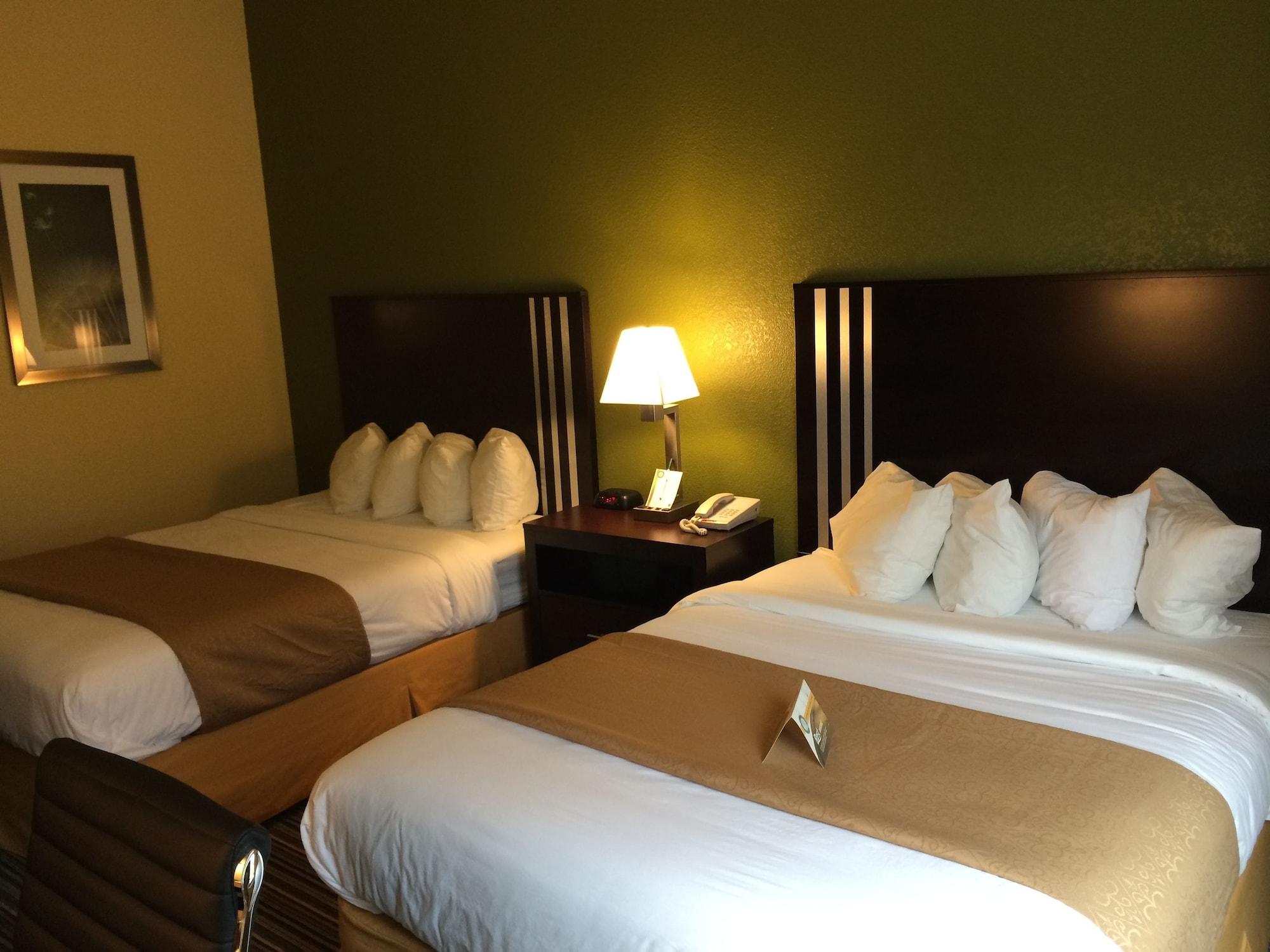 Spark By Hilton Wytheville East Main Street Bagian luar foto