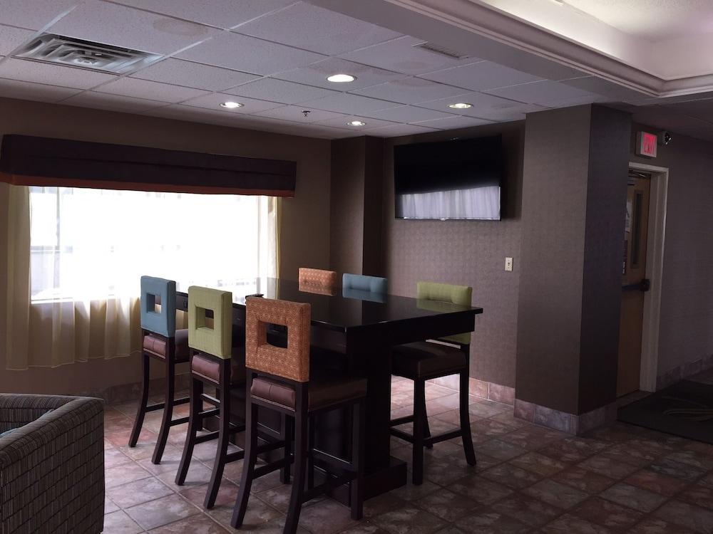 Spark By Hilton Wytheville East Main Street Bagian luar foto