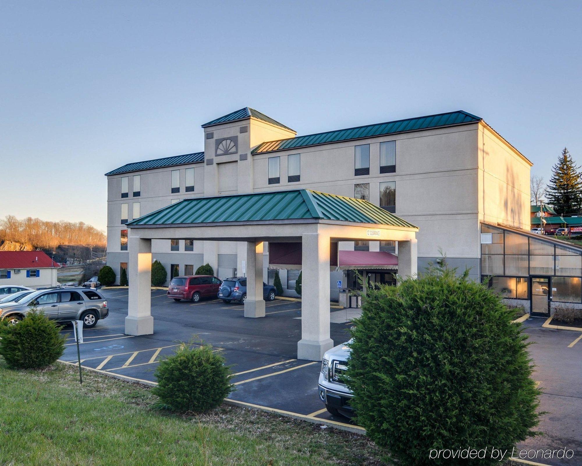 Spark By Hilton Wytheville East Main Street Bagian luar foto