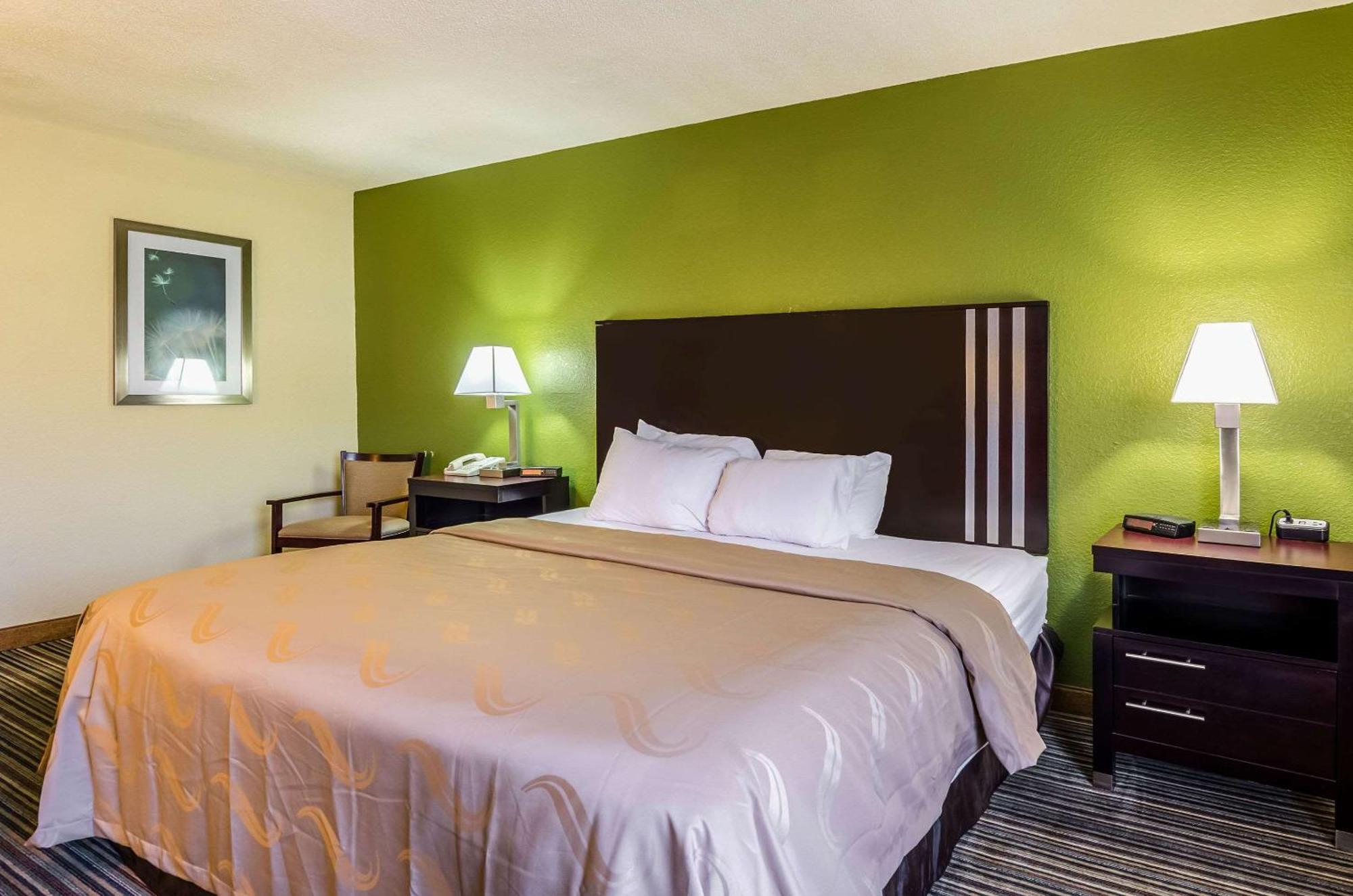Spark By Hilton Wytheville East Main Street Bagian luar foto
