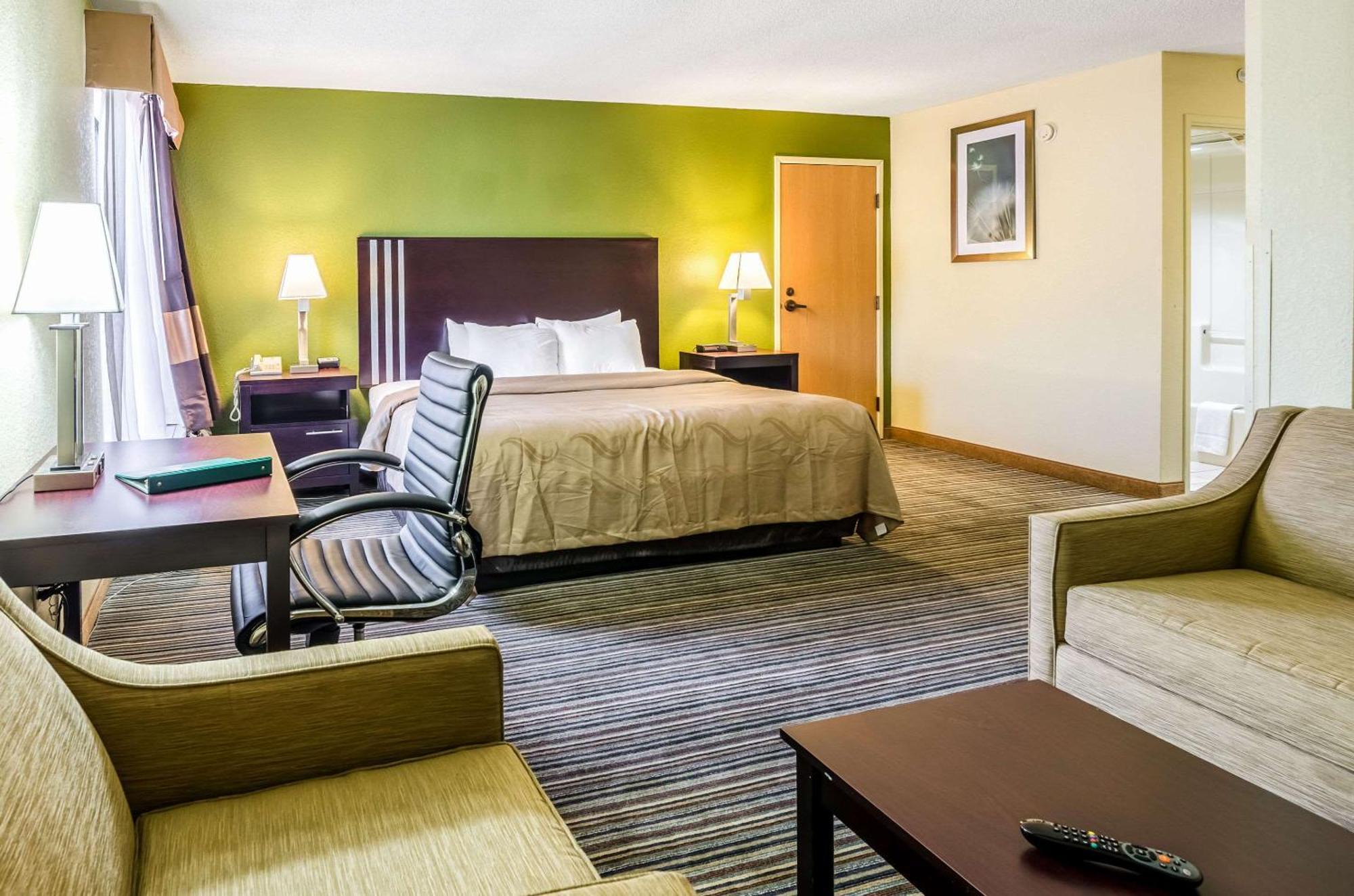 Spark By Hilton Wytheville East Main Street Bagian luar foto