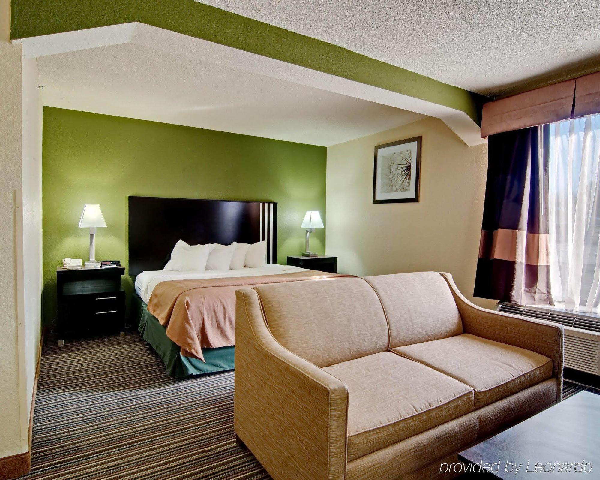 Spark By Hilton Wytheville East Main Street Bagian luar foto